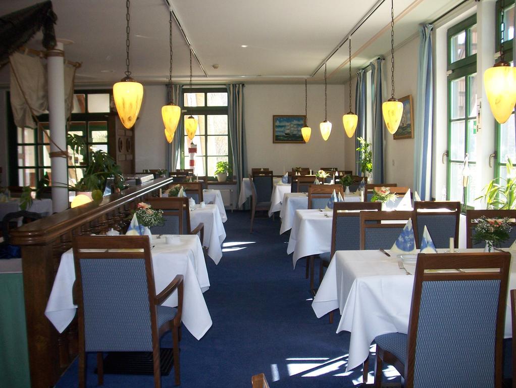 Hotel & Restaurant Lenzer Krug Malchow  Kültér fotó