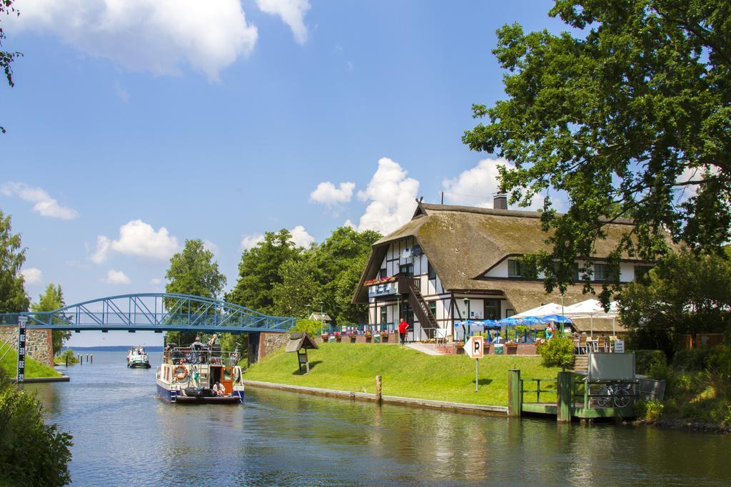 Hotel & Restaurant Lenzer Krug Malchow  Kültér fotó