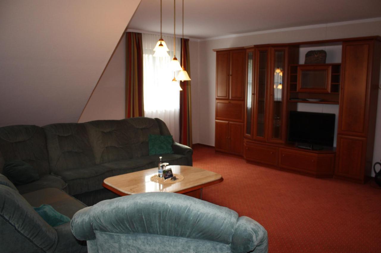 Hotel & Restaurant Lenzer Krug Malchow  Kültér fotó